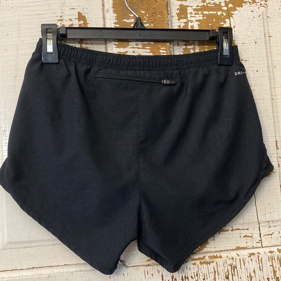 ☀️ Nike Black Dri-Fit Athletic Shorts - Picture 4 of 10
